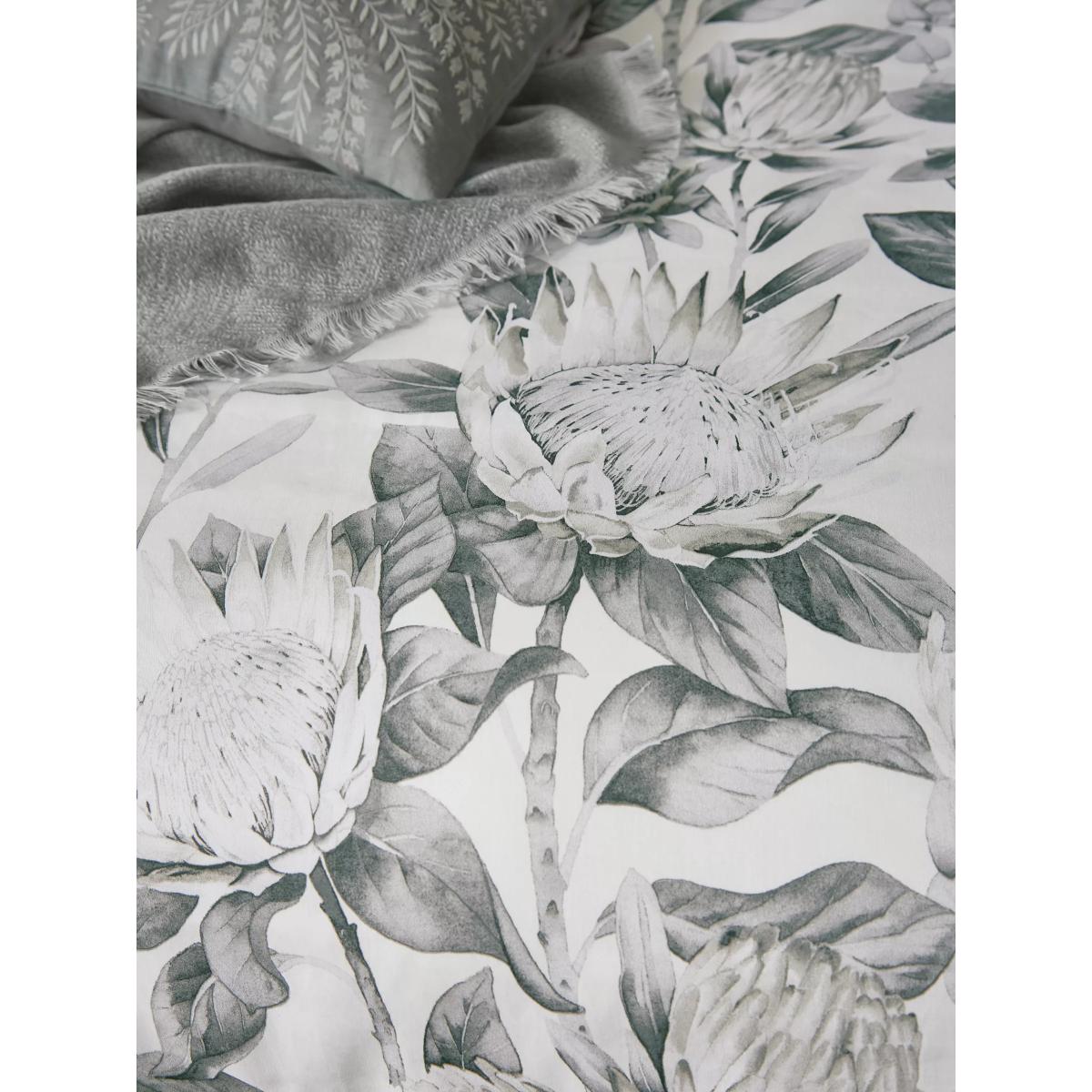 Sanderson King Protea Bedding – image 2