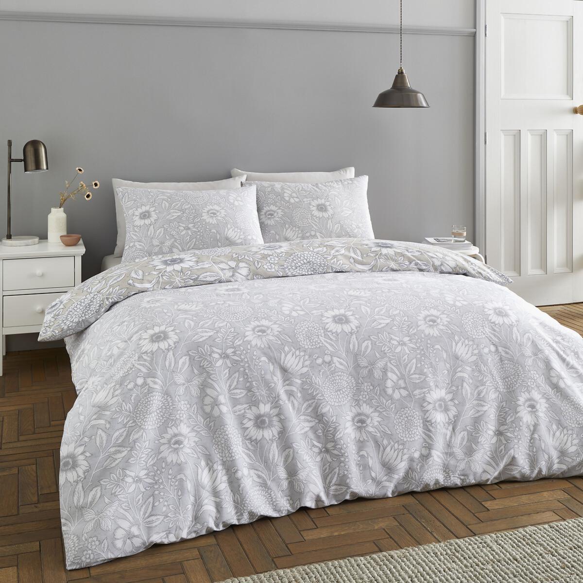 Tapestry Floral Easy Care Duvet Set – image 2