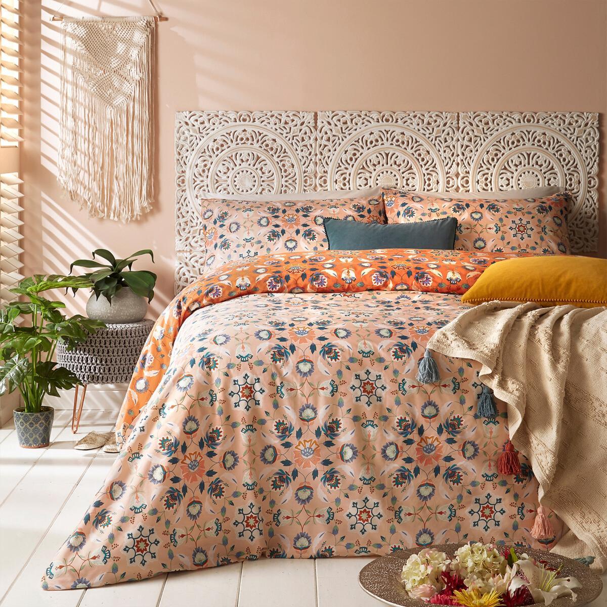 Folk Flora Duvet Cover & Pillowcase Set – image 2