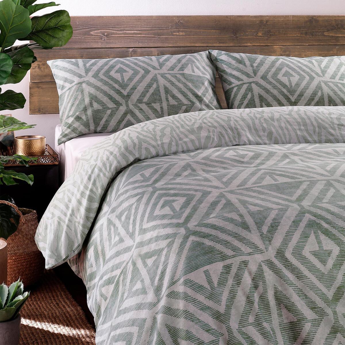 Tanza Duvet Cover & Pillowcase Set – image 3