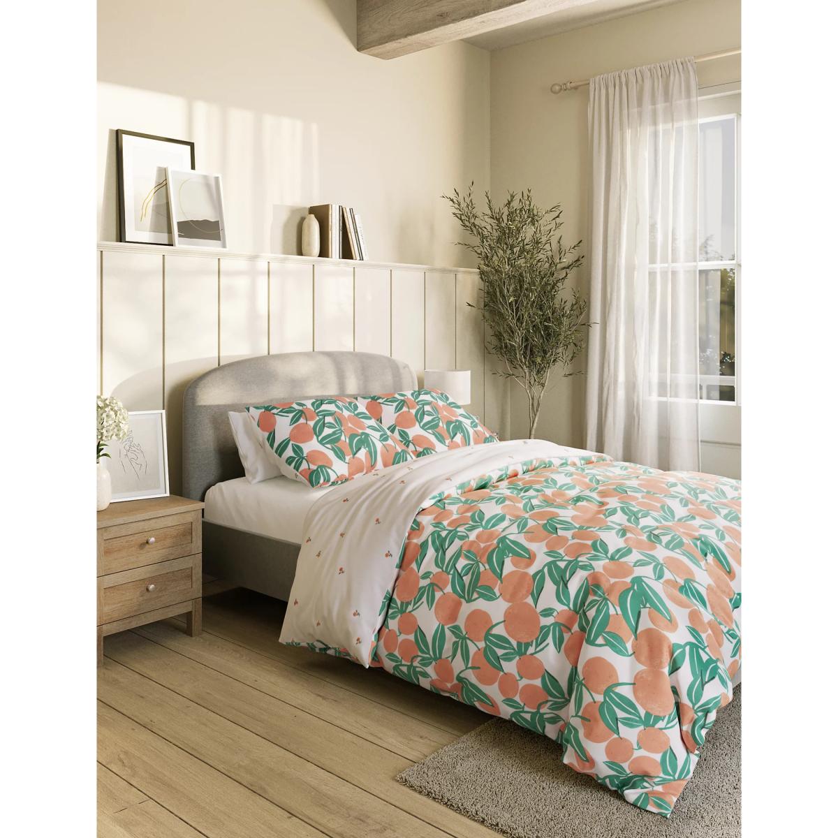 M&S Cotton Blend Repeat Oranges Bedding Set - 5FT - Green Mix, Green Mix – image 2