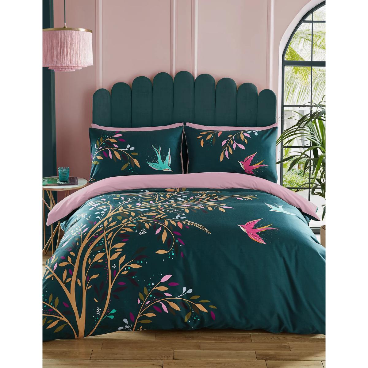M&S Sara Miller Dancing Swallows Bedding Set - 6FT - Dark Green, Dark Green – image 1