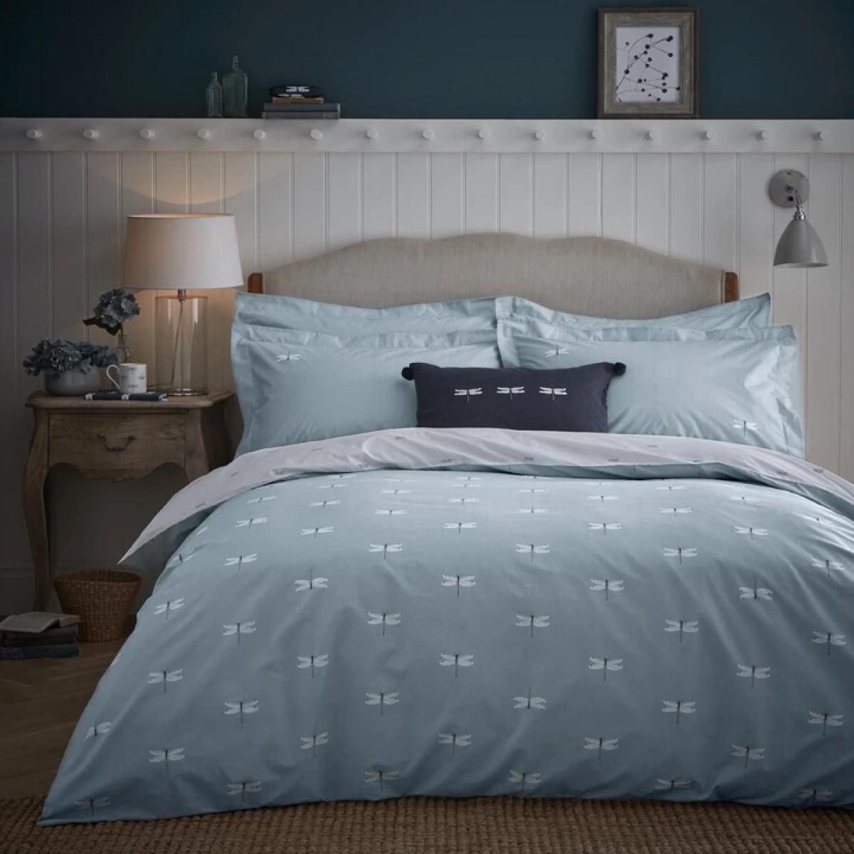 Sophie Allport Dragonfly Quilt Set – image 1