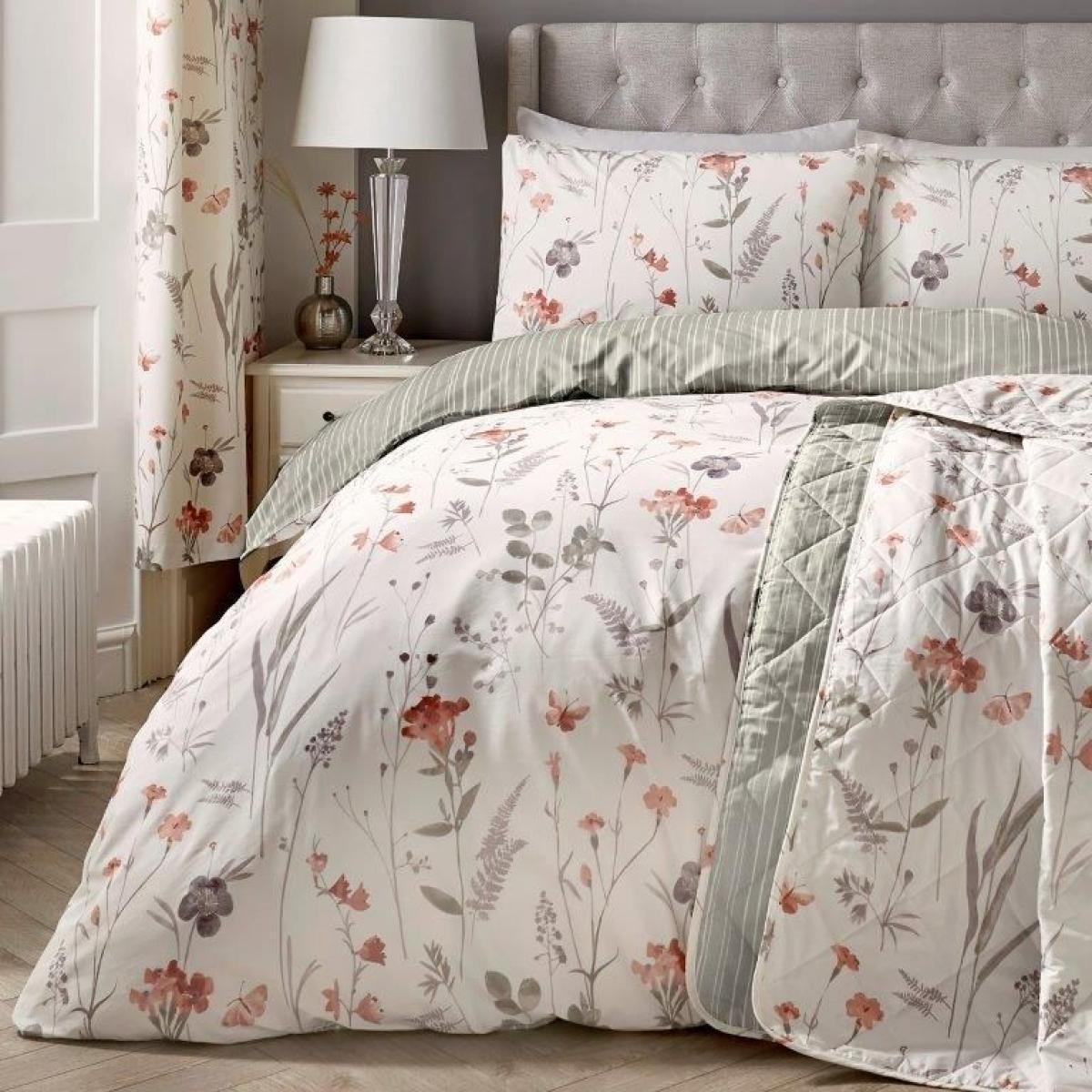 Dreams & Drapes Spring Glade Coral Bedspread – image 2