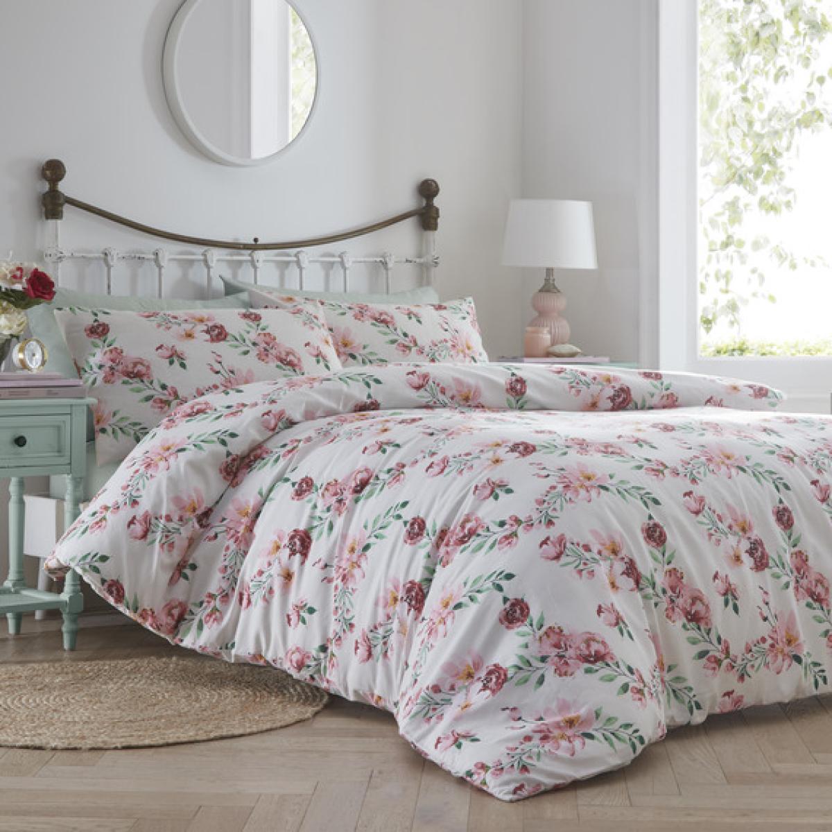 Blush Rose Polycotton Duvet Cover Set - White / 1.45kg