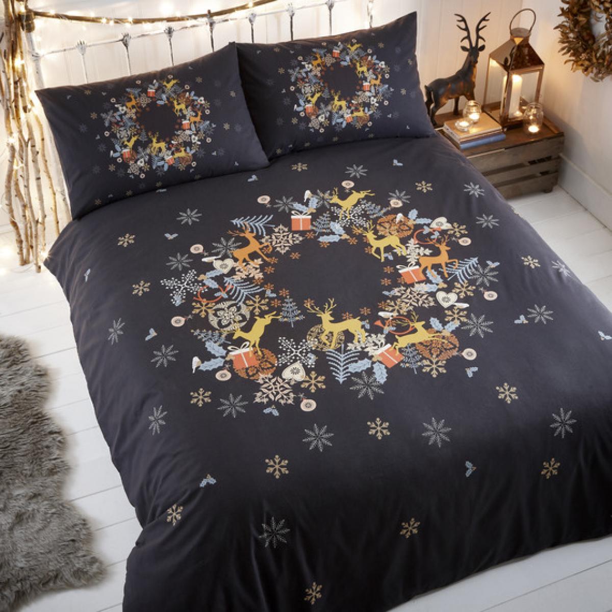 Holly Wreath Single Duvet Set - Black