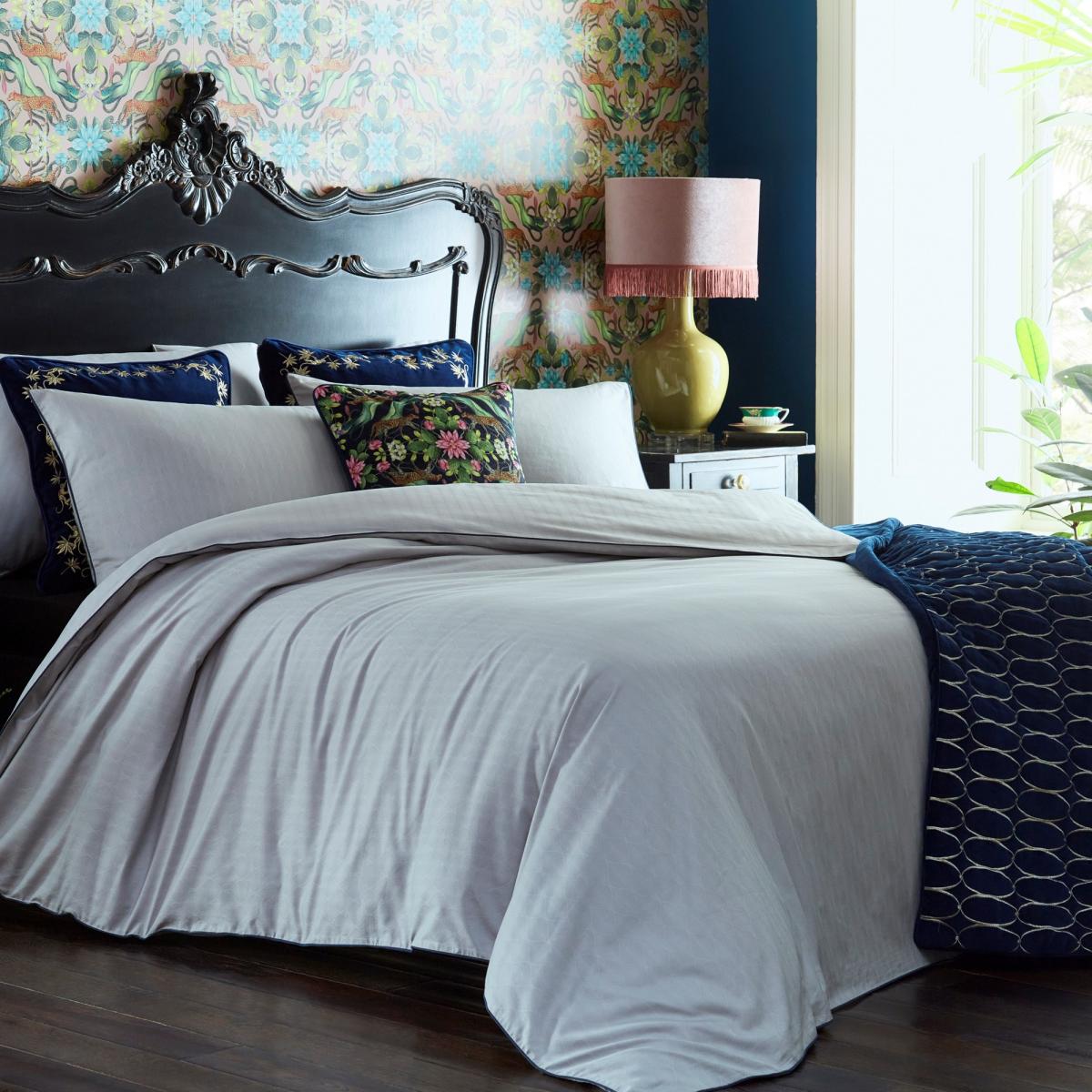 Folia Leaf Bedding By Wedgwood in Smoke Grey – image 1