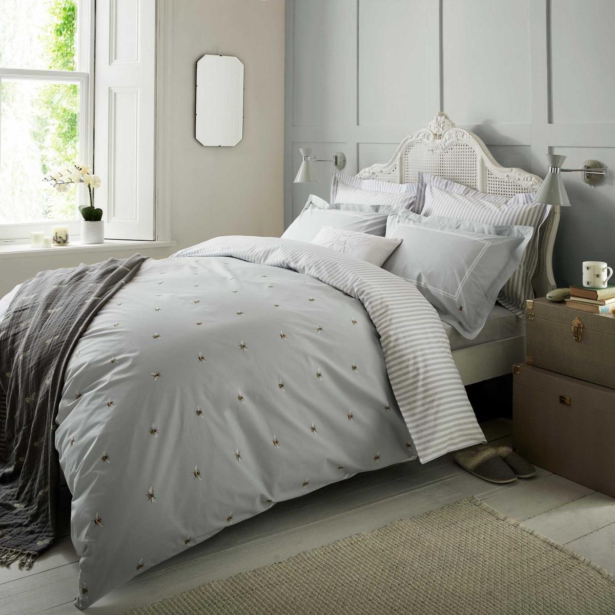 Bees Bedding and Pillowcase By Sophie Allport in Duckegg Blue – image 1
