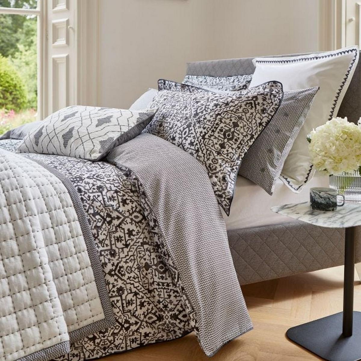 Dhaka Tribal Geometric Cotton Bedding in Charcoal Grey – image 2