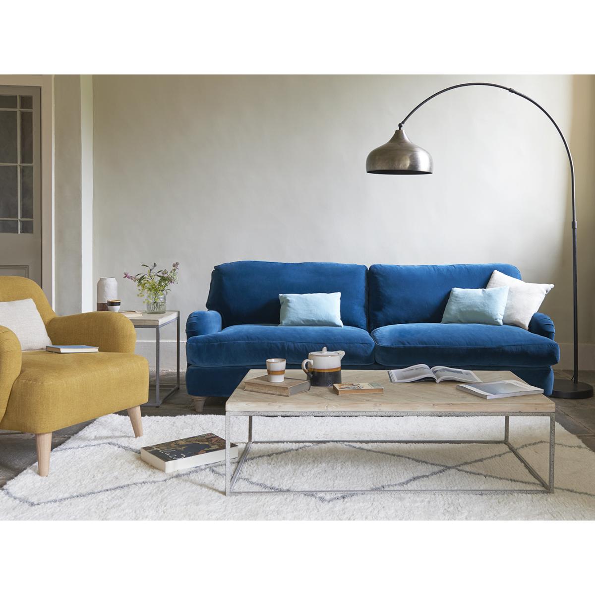 Jonesy Sofa – image 8