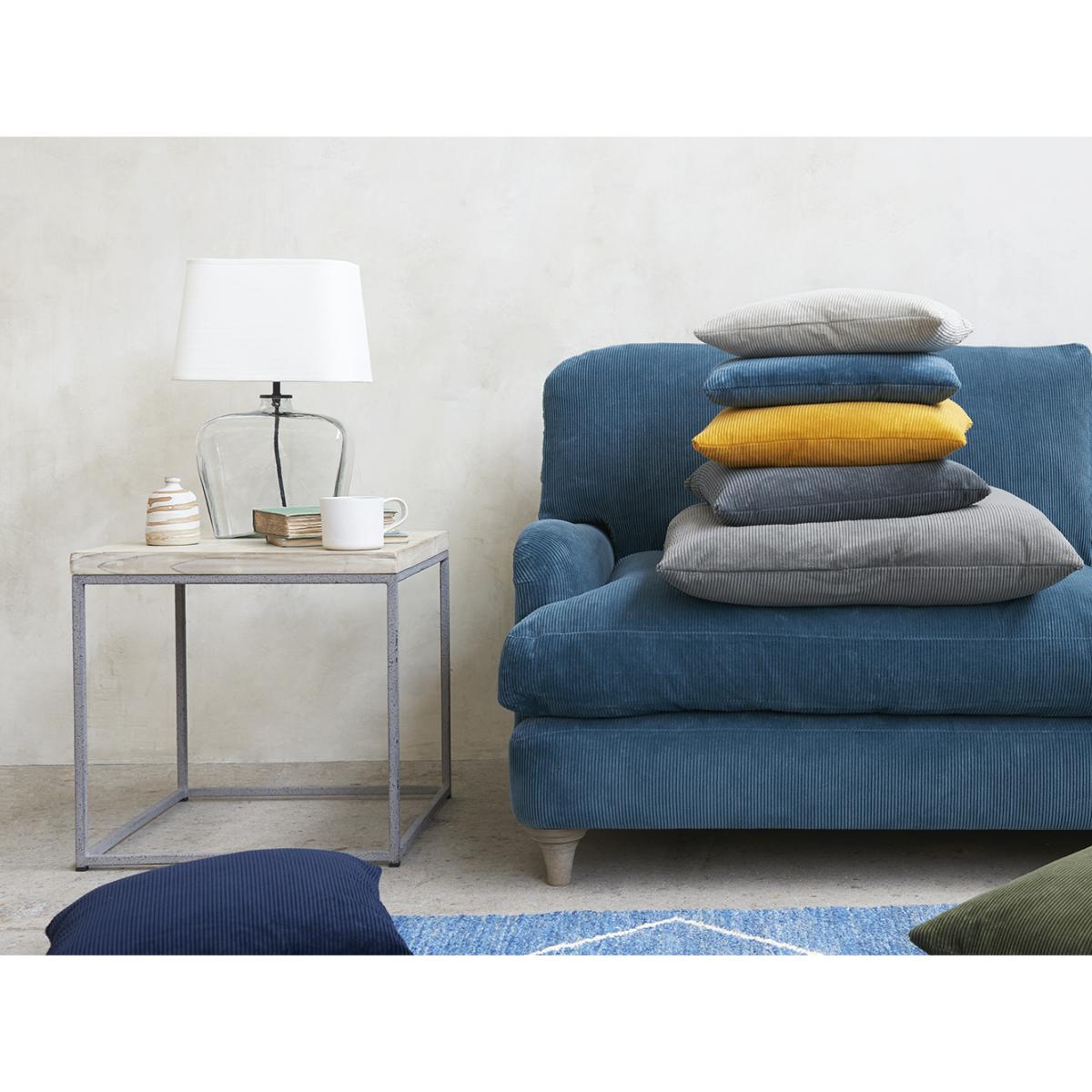 Jonesy Sofa – image 9