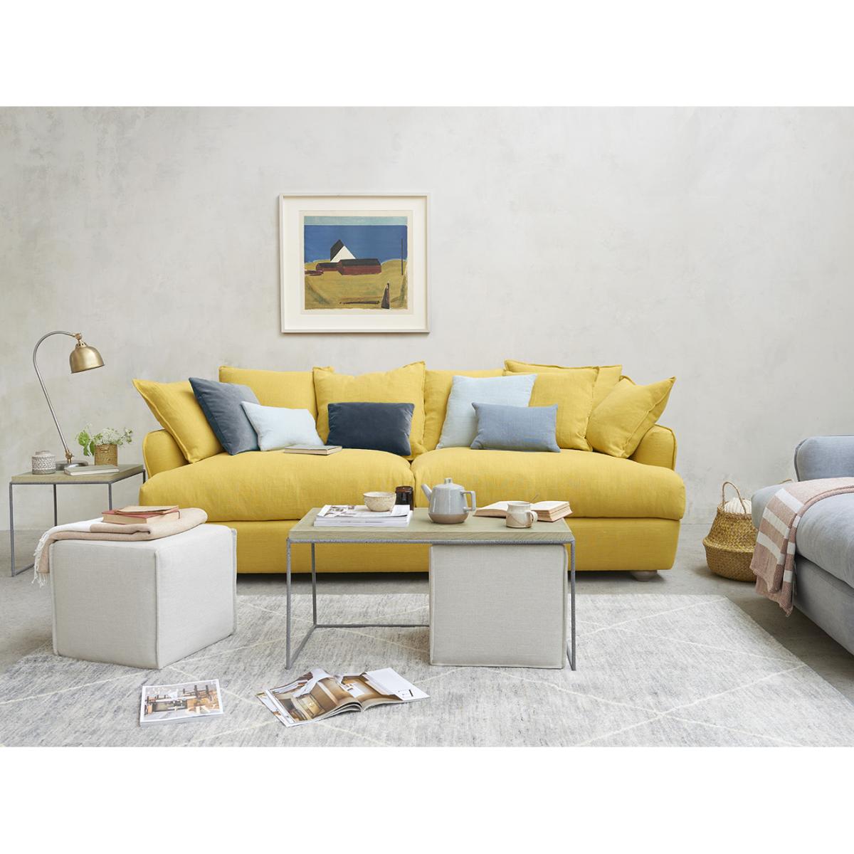 Smooch Sofa – image 9