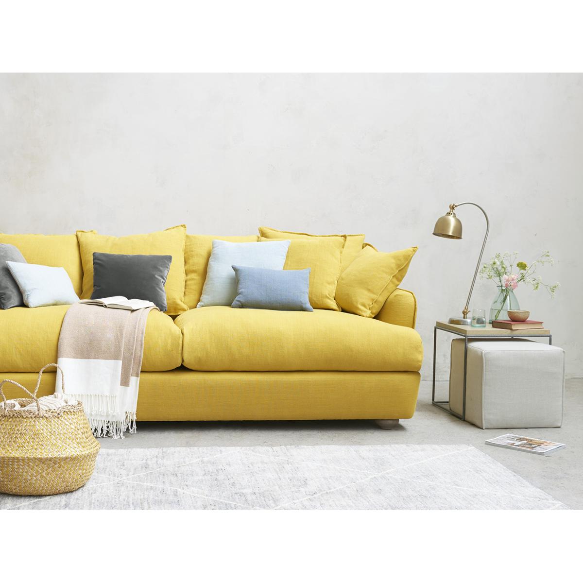 Smooch Sofa – image 10
