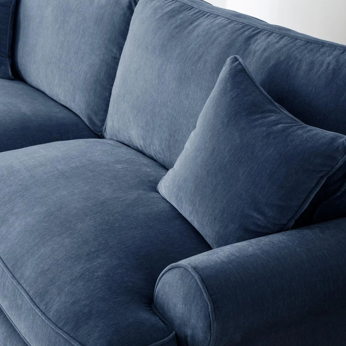 The Amelia 4 Seater Sofa - Lagoon – image 16