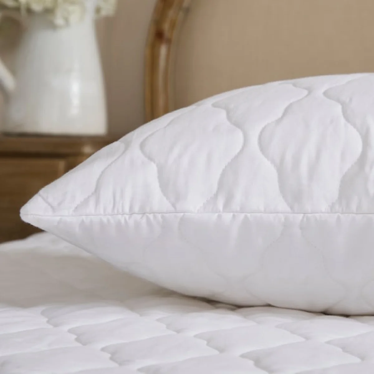 Dorma Egyptian Cotton T300 Quilted Pillow Protector – image 2
