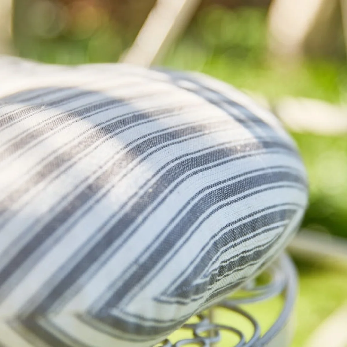 Set of 2 Outdoor Round Striped Seat Pads – image 4