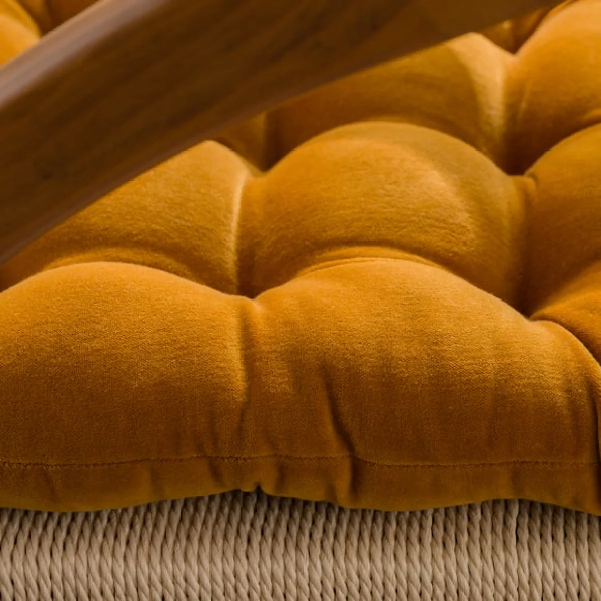 Clara Velvet Seat Pad – image 3
