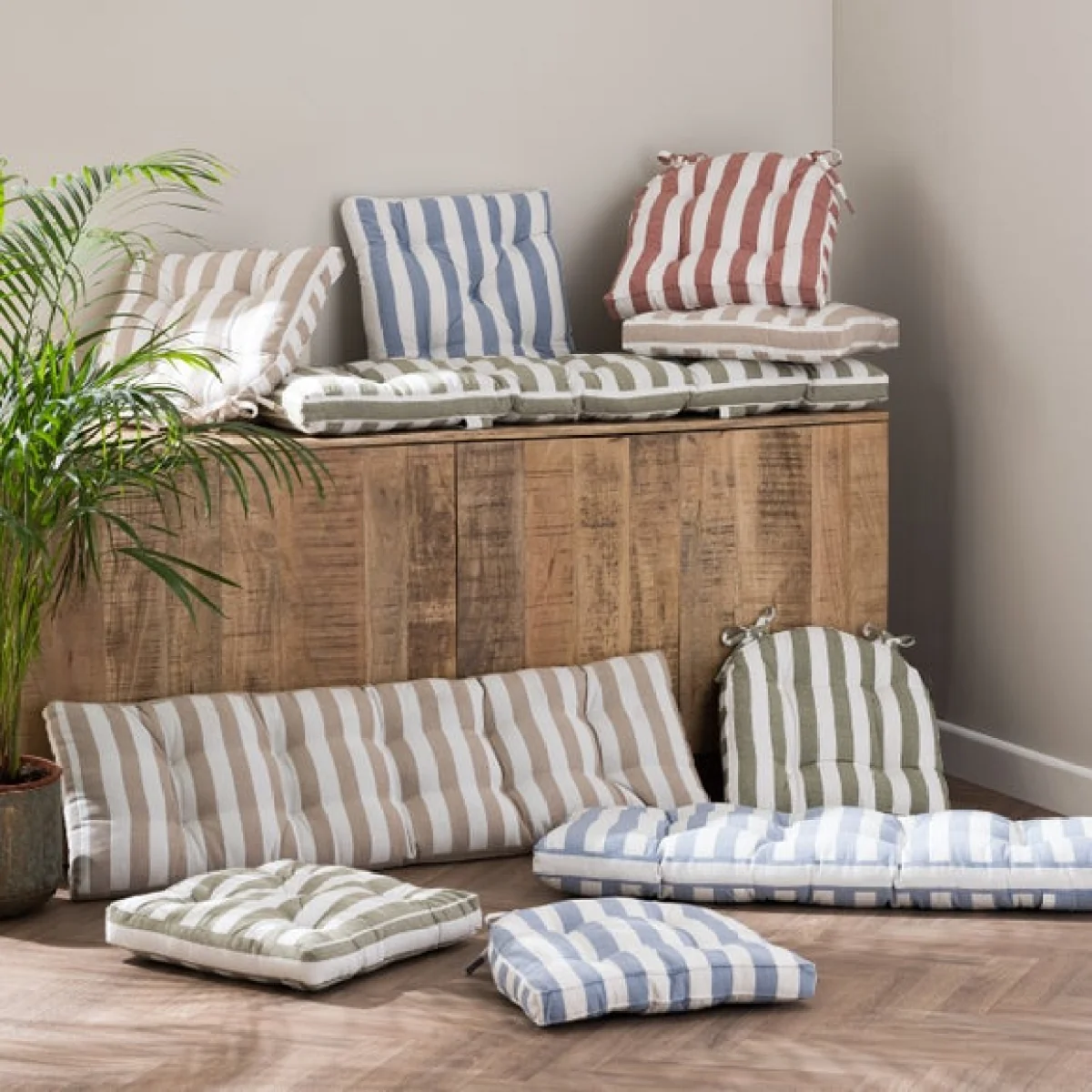 Striped Square Seat Pad – image 7