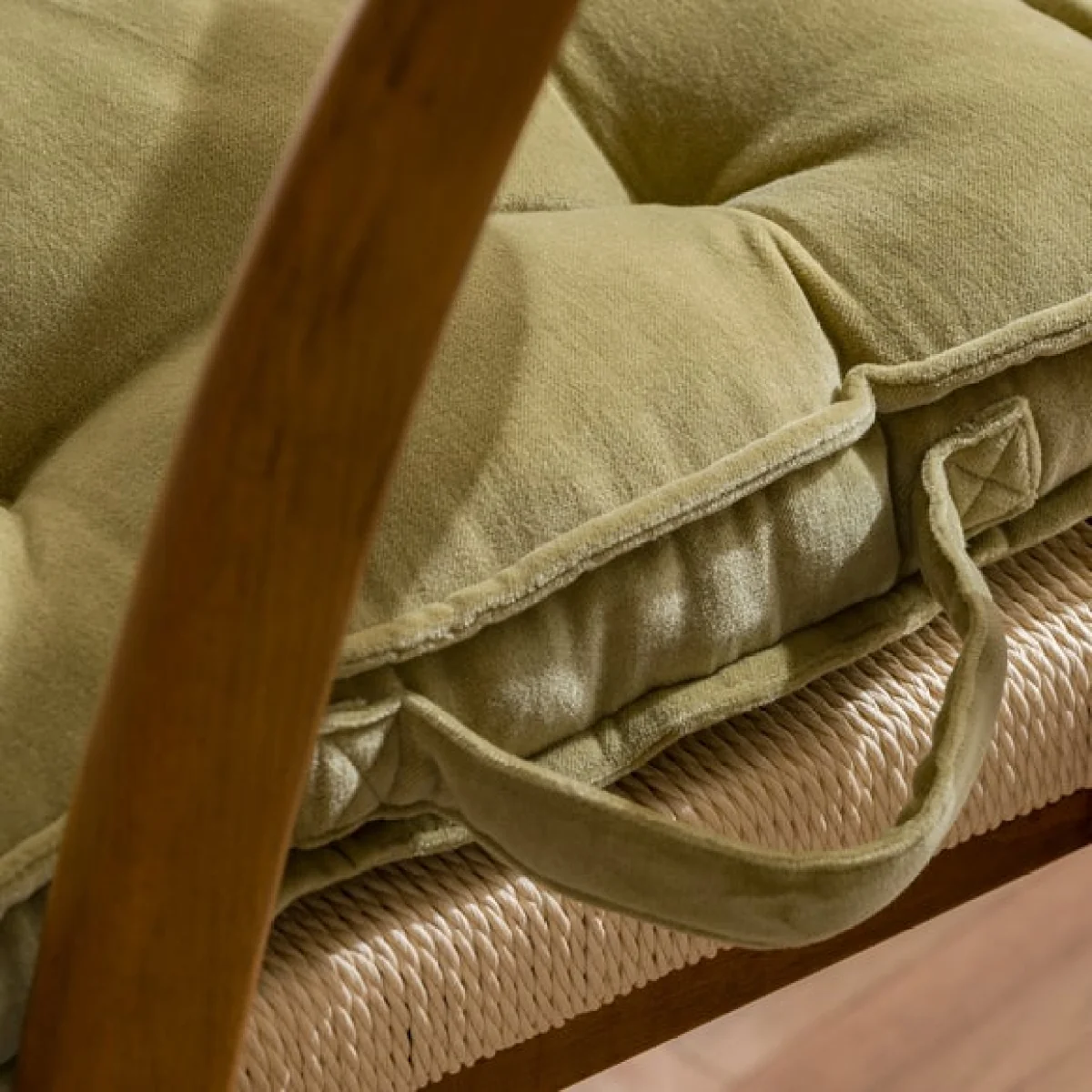 Clara Velvet Gusset Seat Pad – image 3
