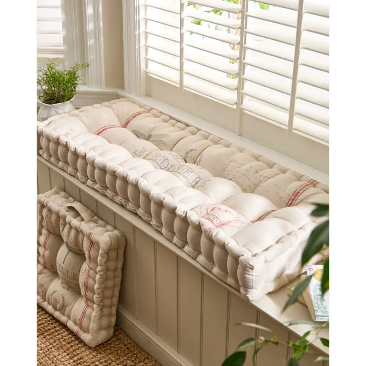 Belle Jardinere Red Indoor Bench Cushion – image 2