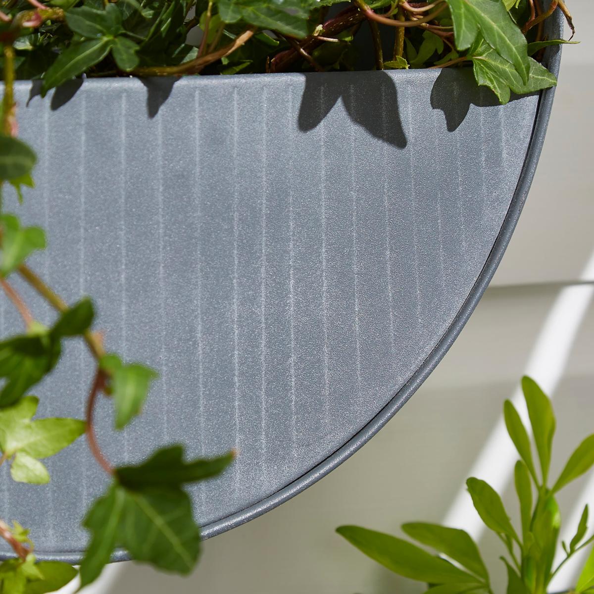 Galvanised Iron Wall Planter Grey – image 2