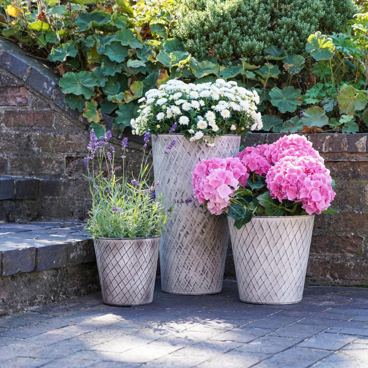 Chatsworth Outdoor Planter Zinc – image 4