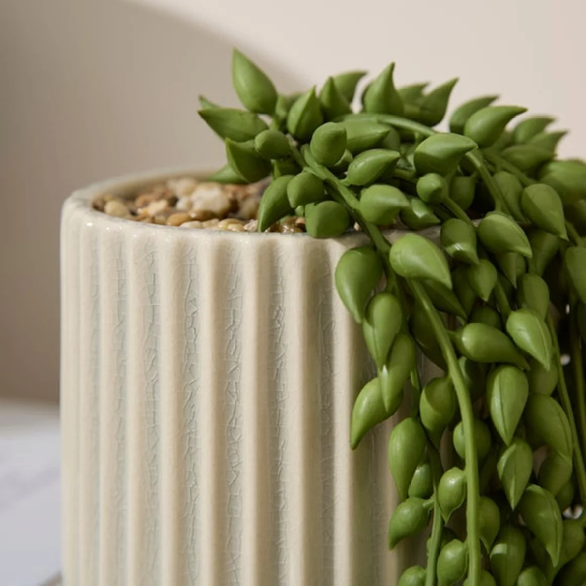 Artificial Trailing Plant in Ribbed Crackle Glazed Plant Pot – image 2