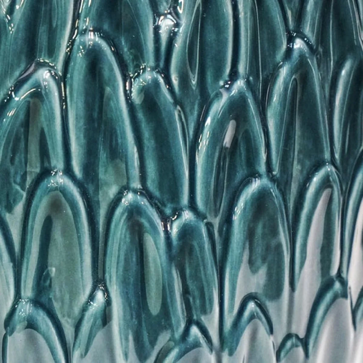 Arles Leaf Embossed Planter Teal (Green) – image 5