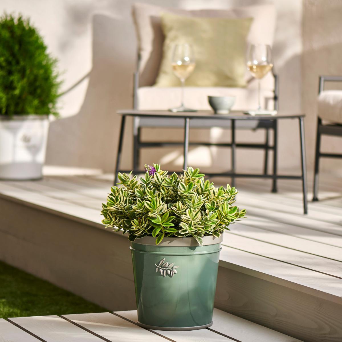 Small Churchgate Planter Green – image 1