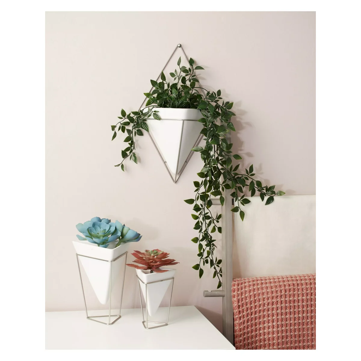 Umbra Trigg Large Wall Planter – image 7