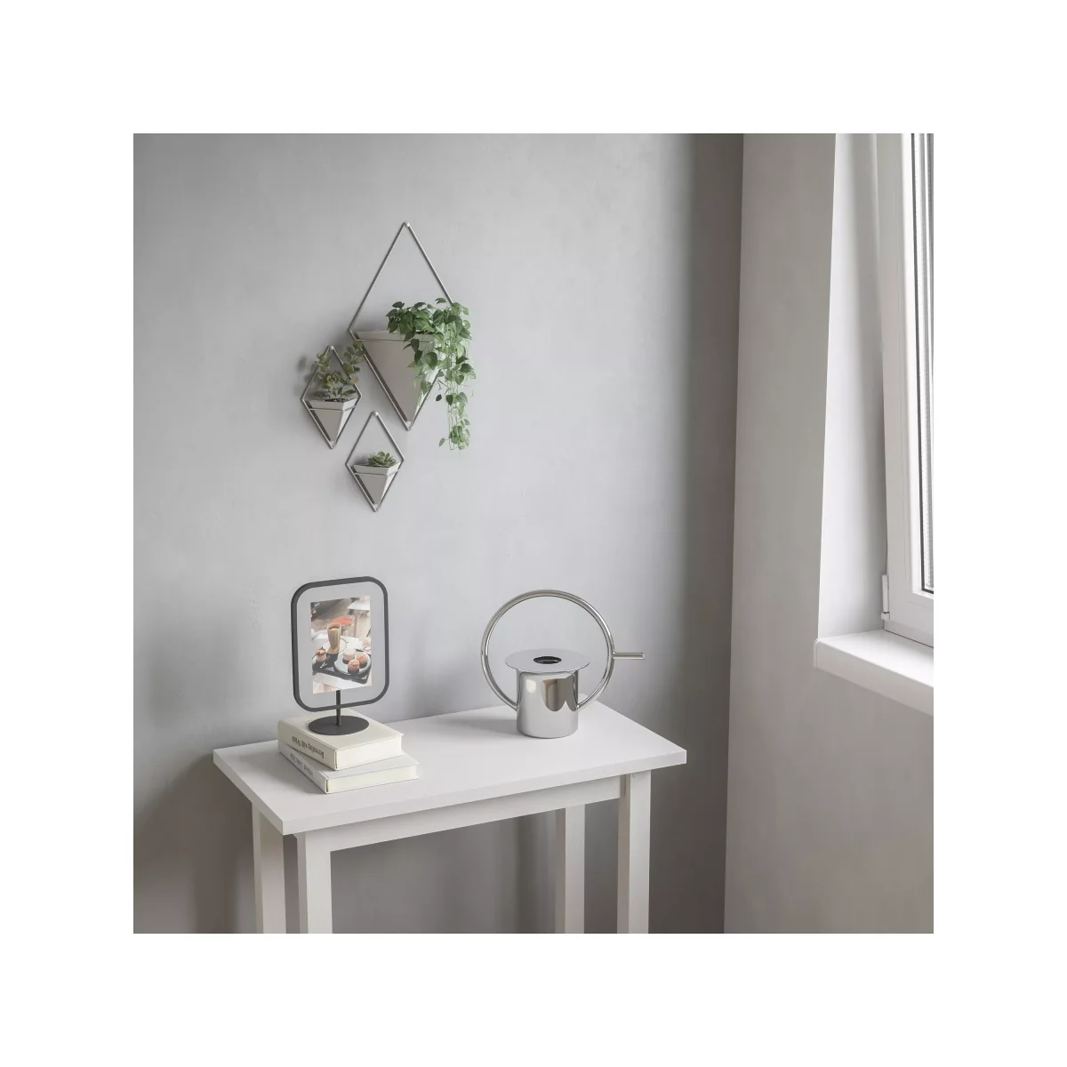 Umbra Trigg Large Wall Planter – image 10