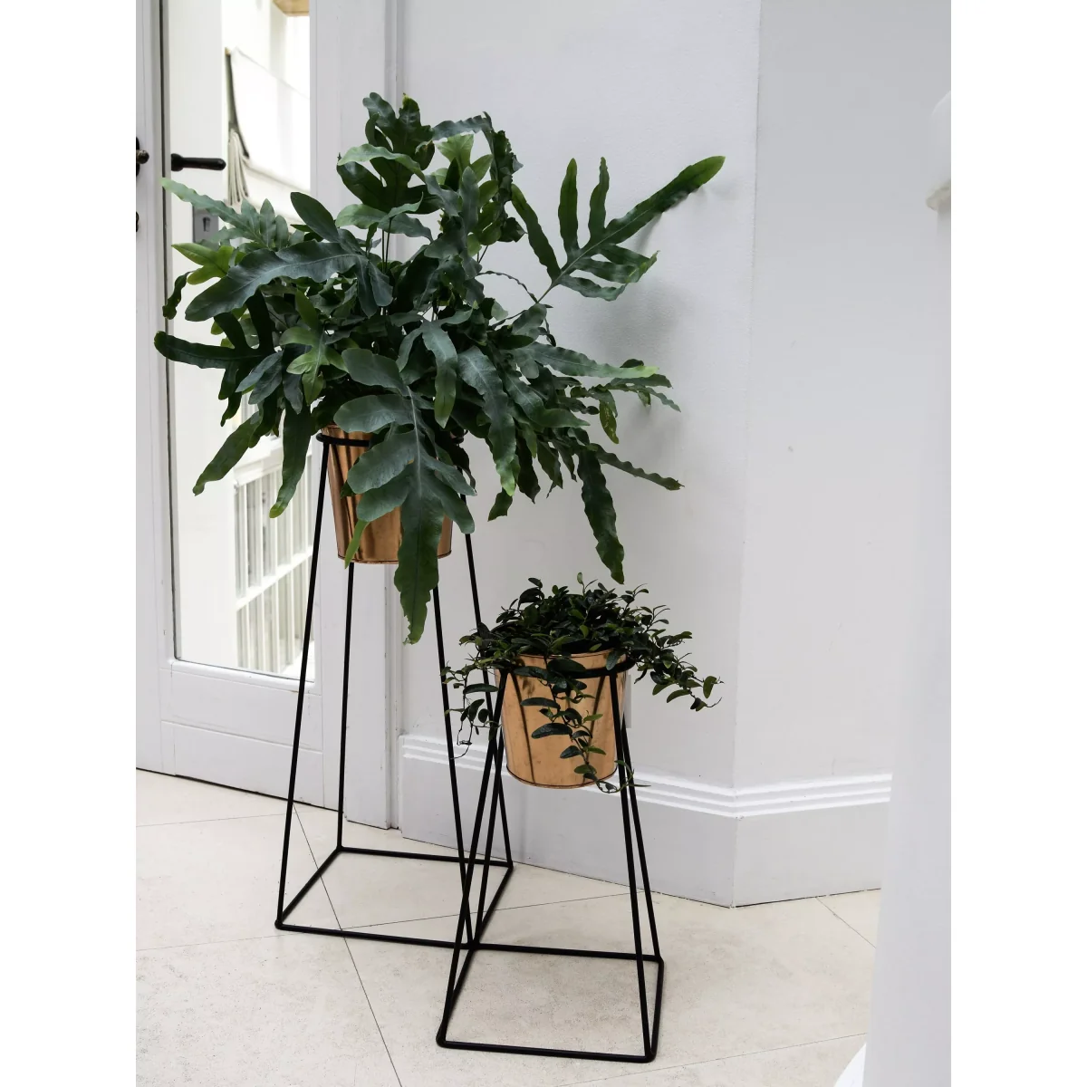 Ivyline Indoor Plant Pot and Mimmo Stand, H60.5cm – image 2