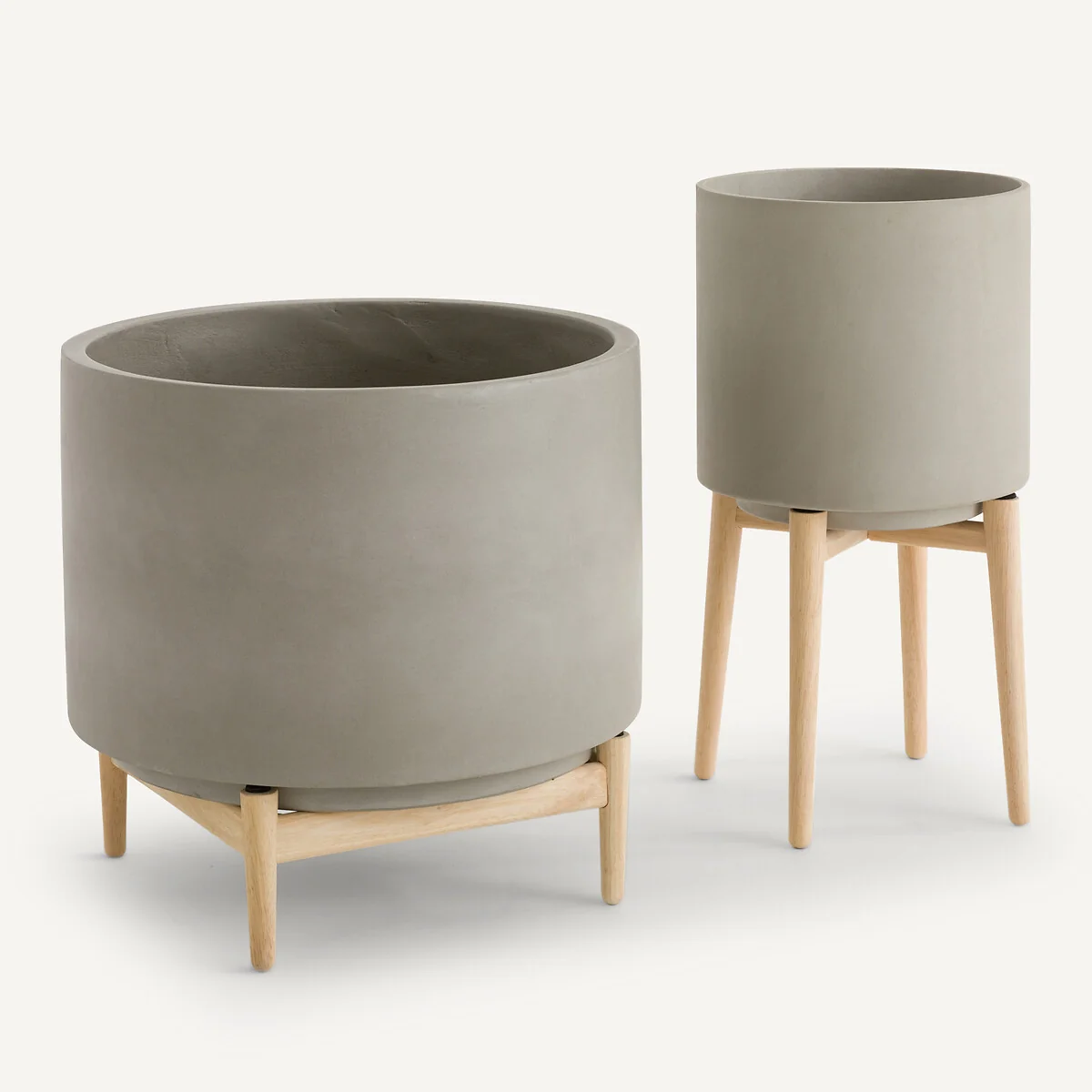 Florian Plant Pot On Wooden Feet, H58.5cm – image 4