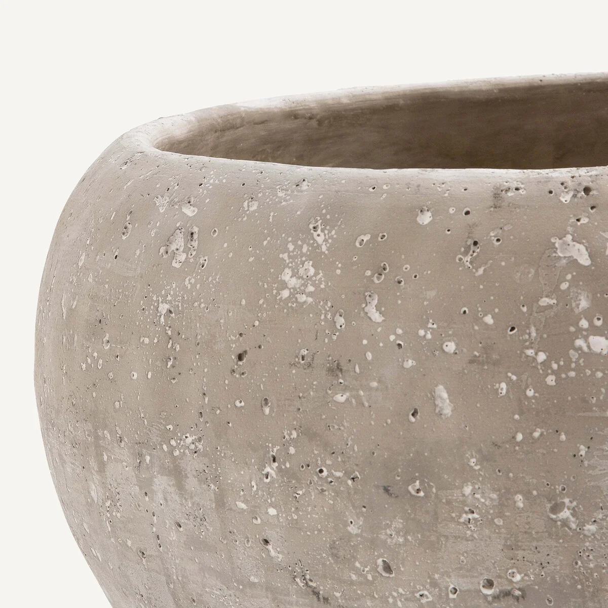 Ollam Cement Plant Pot – image 5