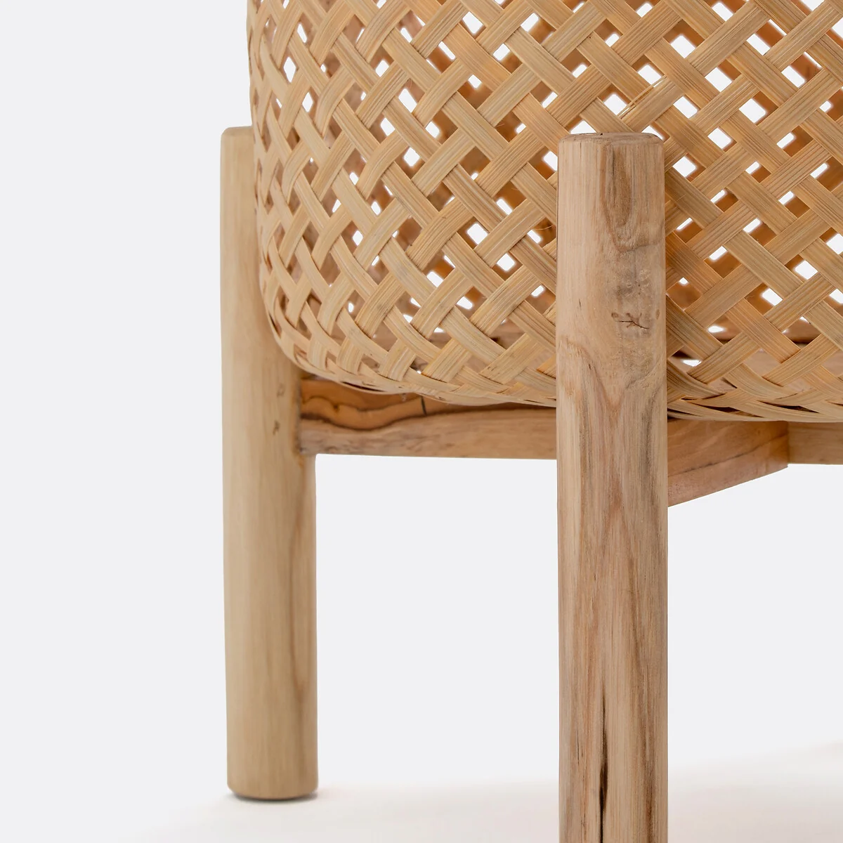 Bambu 31.5cm Diameter Raised Bamboo Planter – image 3