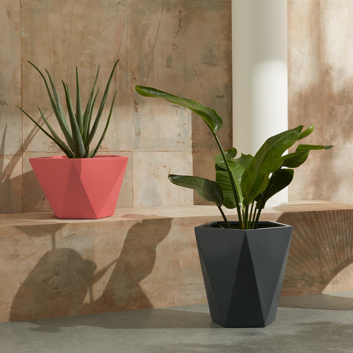 Baloo Set of 2 Geometric Tall Fibreglass Planters, Coral Pink & Dark Grey – image 3
