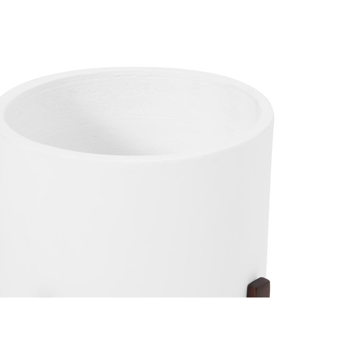 Barwyn Set of 2 Tall Planters with Stands, Stone Fibre Cement & Acacia – image 5