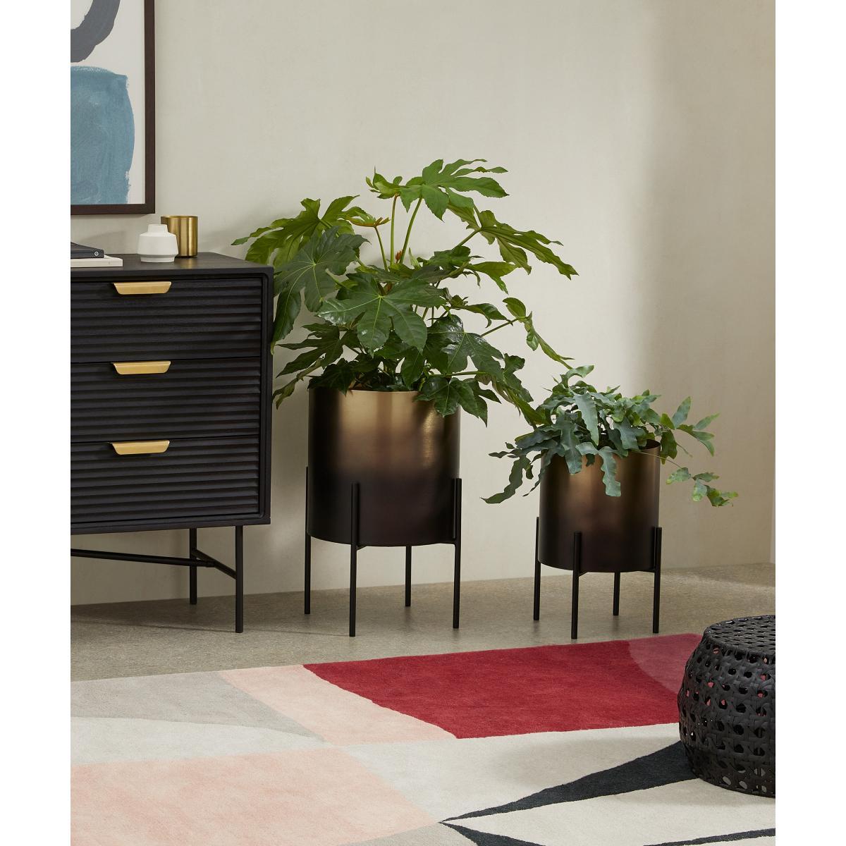 Valletta Set of 2 Plant Stands, Smoked Brass – image 3