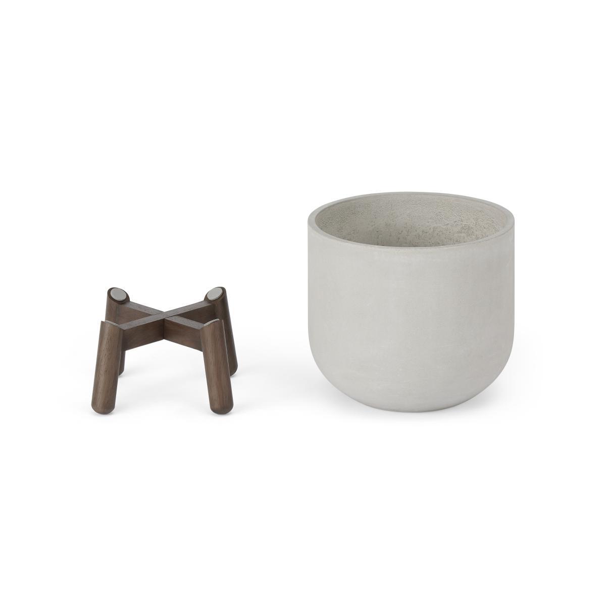 Jouko Set of 2 Fibre Cement Plant Pots With Rubberwood Legs, Concrete & Walnut – image 5