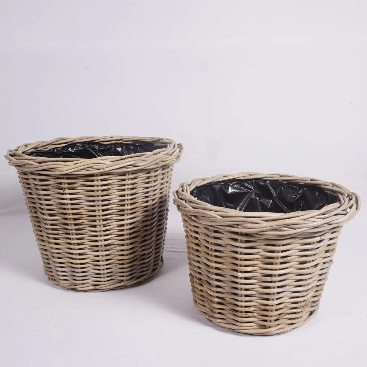 Wovenhill Round Tapered Garden Planter – image 4