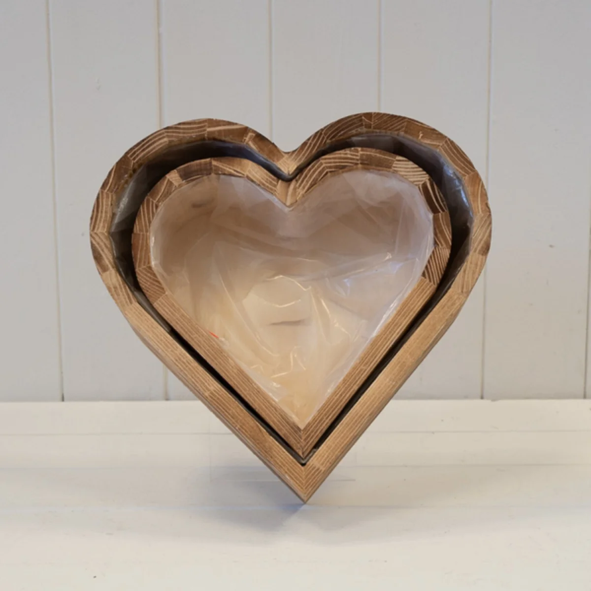 Natural Set of Two Heart Wooden Planters - Natural – image 4
