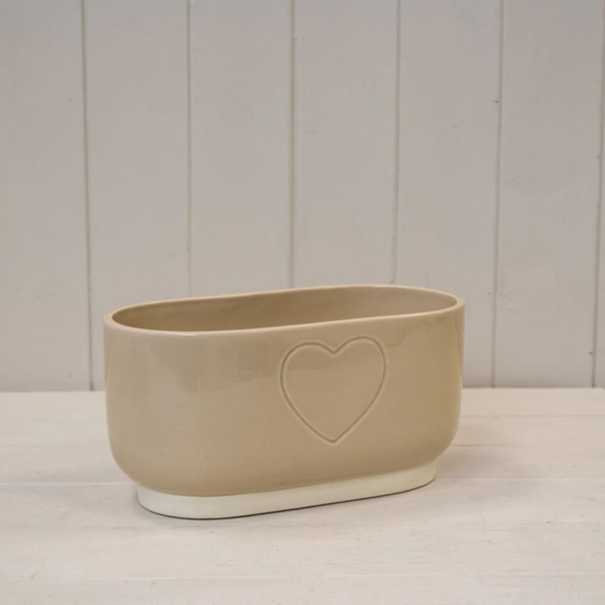 Classic Cream Debossed Heart Trough - Cream