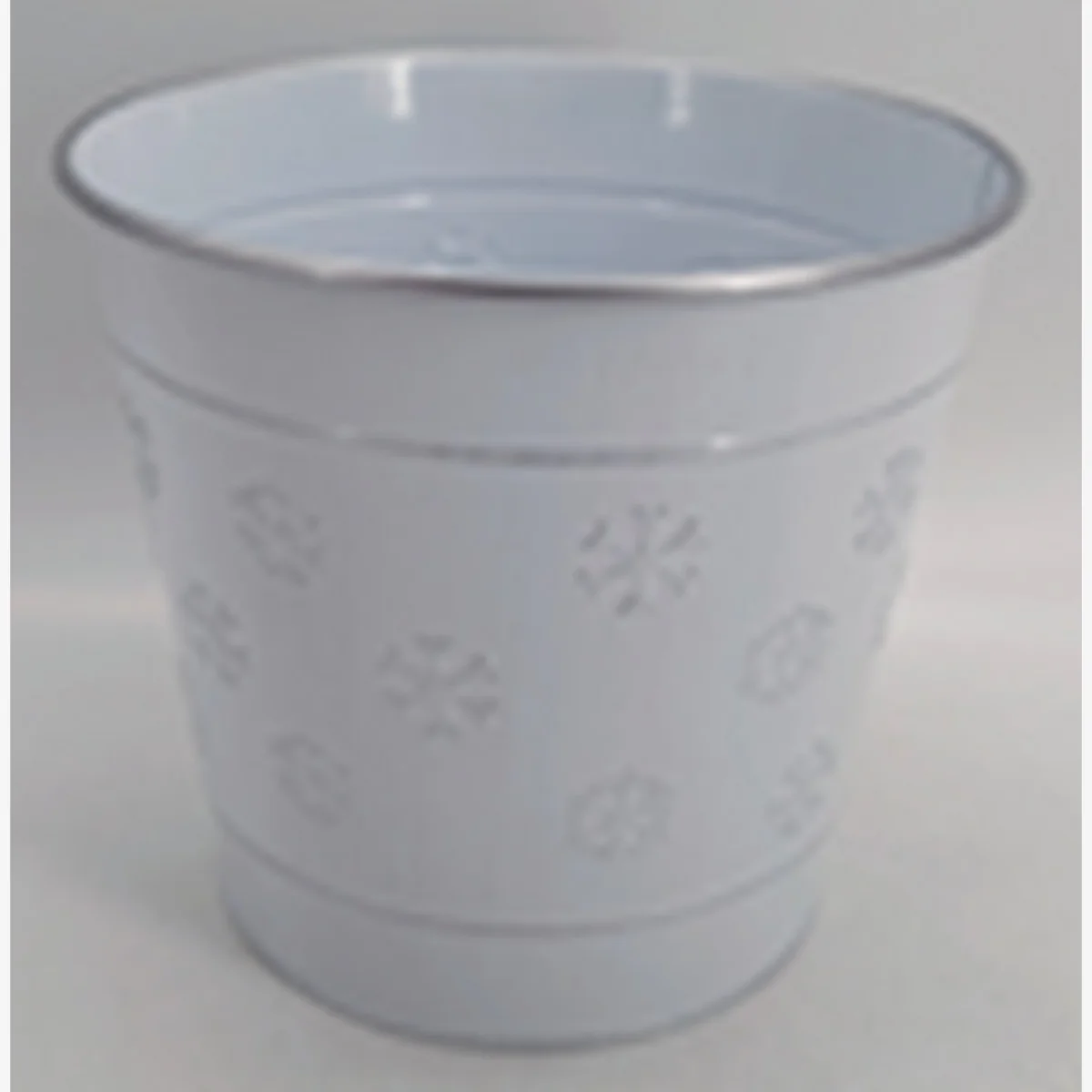 Classic White Frosted Snowflakes Pot - Off White