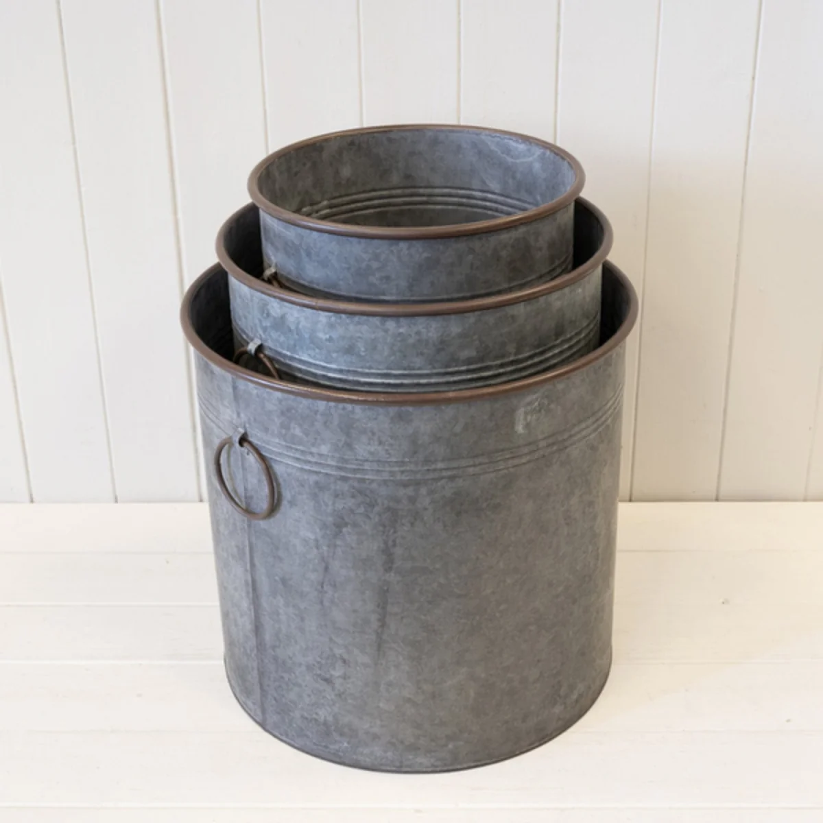 Grey Set of Three Round Zinc Planters - Grey – image 5
