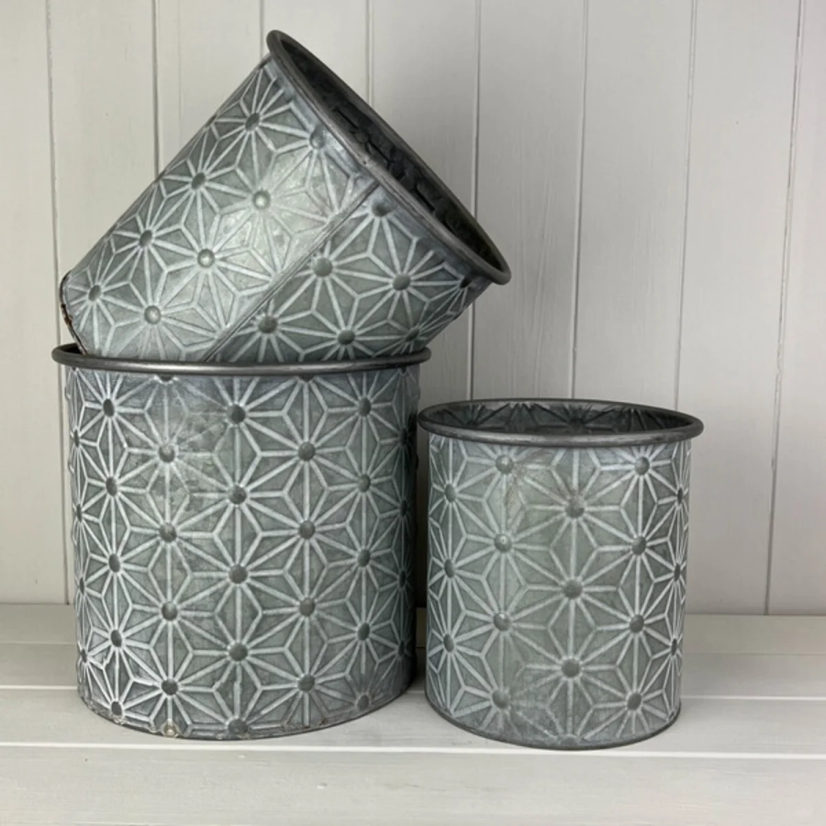 Grey Embossed Daisy Designed Planters Set of 3 - Grey