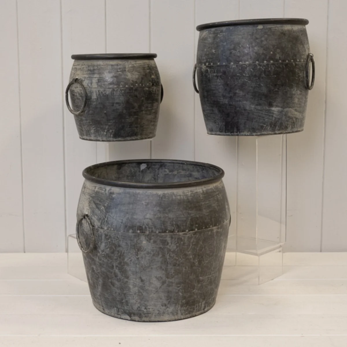 Grey Set of Three Rounded Tub Planters - Grey – image 1