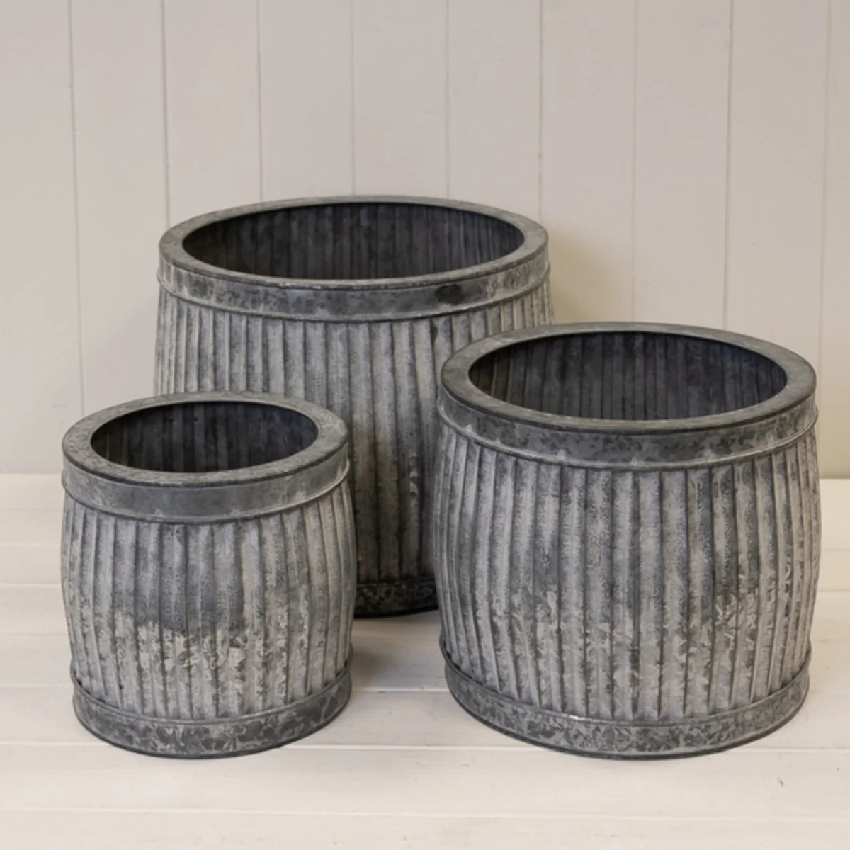 Grey Set of 3 Round Galvanised Ribbed Planter - Grey – image 3