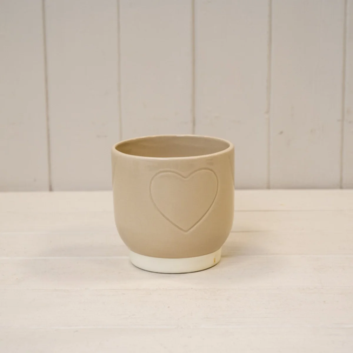 Sturdy Cream Debossed Heart Pot - Cream