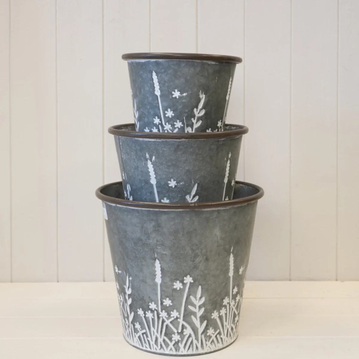 Grey Set of Three Rustic metal planters with Meadow design - Grey – image 2