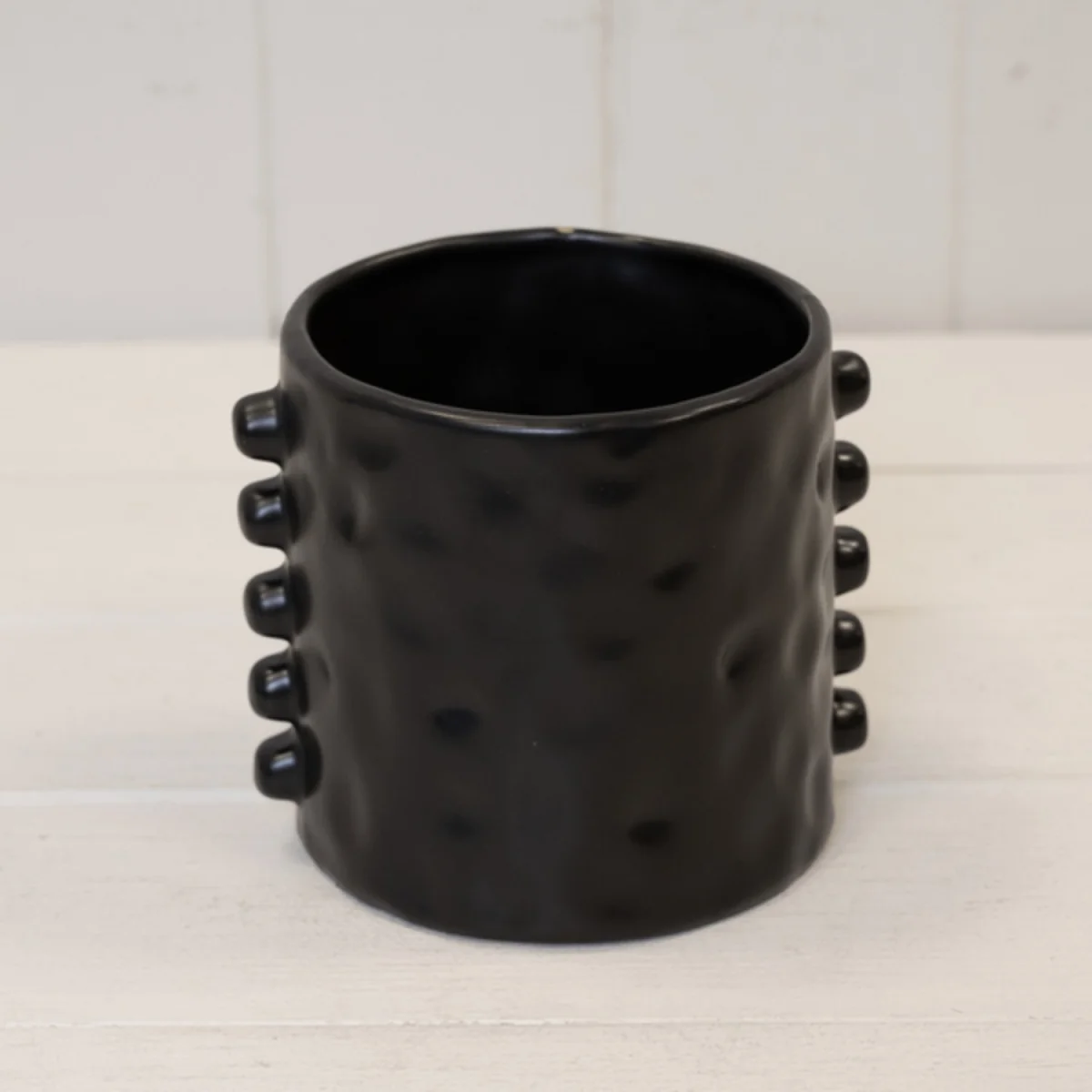 Dimpled Timeless Black Pot with Bobbins - Black – image 1